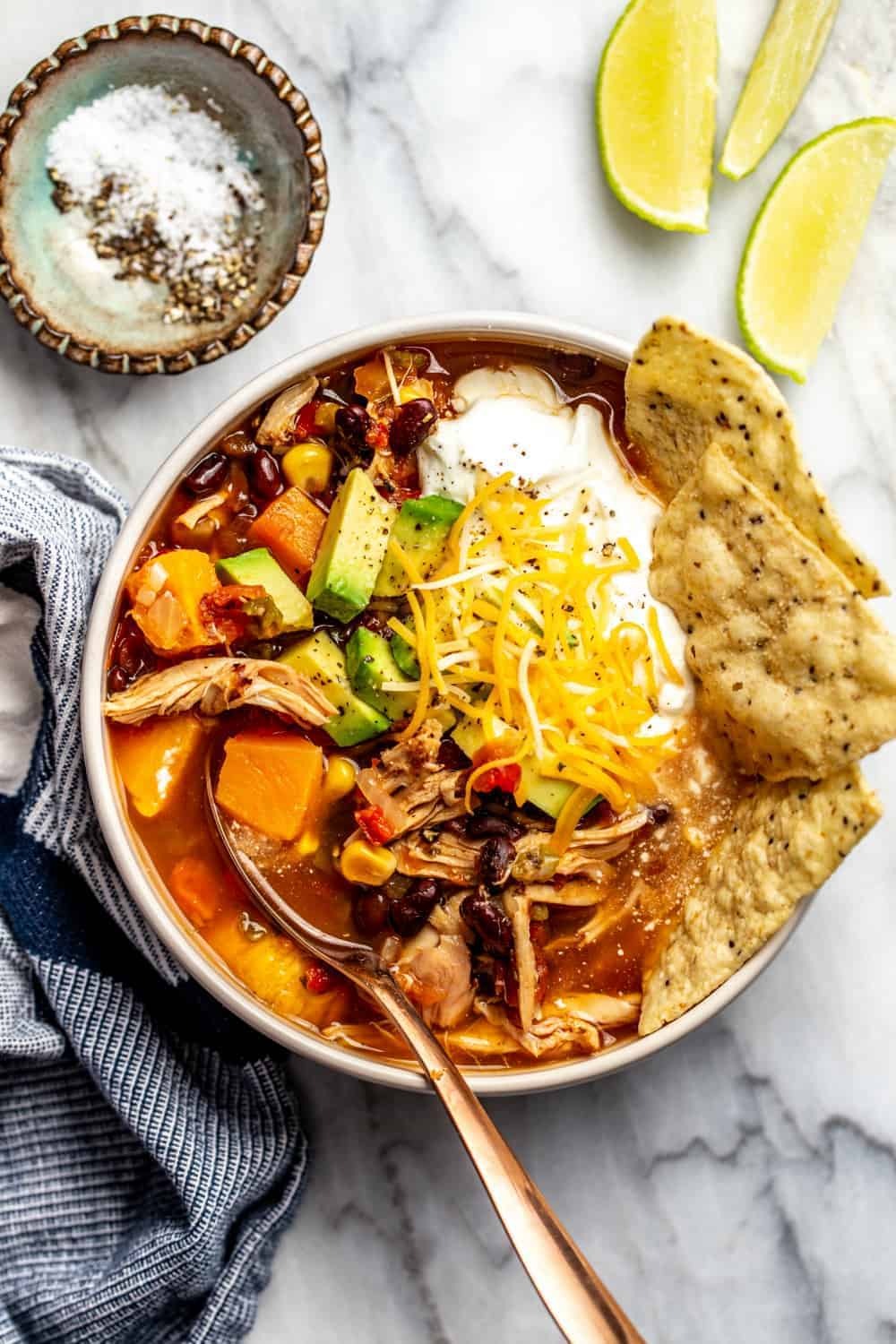 EASY CHICKEN TORTILLA SOUP
